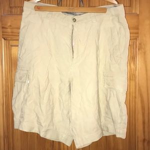 Tommy Bahama cargo corduroy size 34 shorts